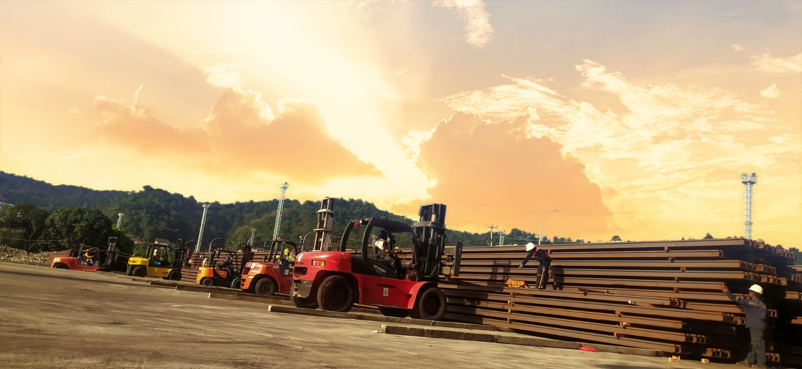 Home 1 Rental forklift Lampung dengan armada 3–10 ton Basuki Forklift